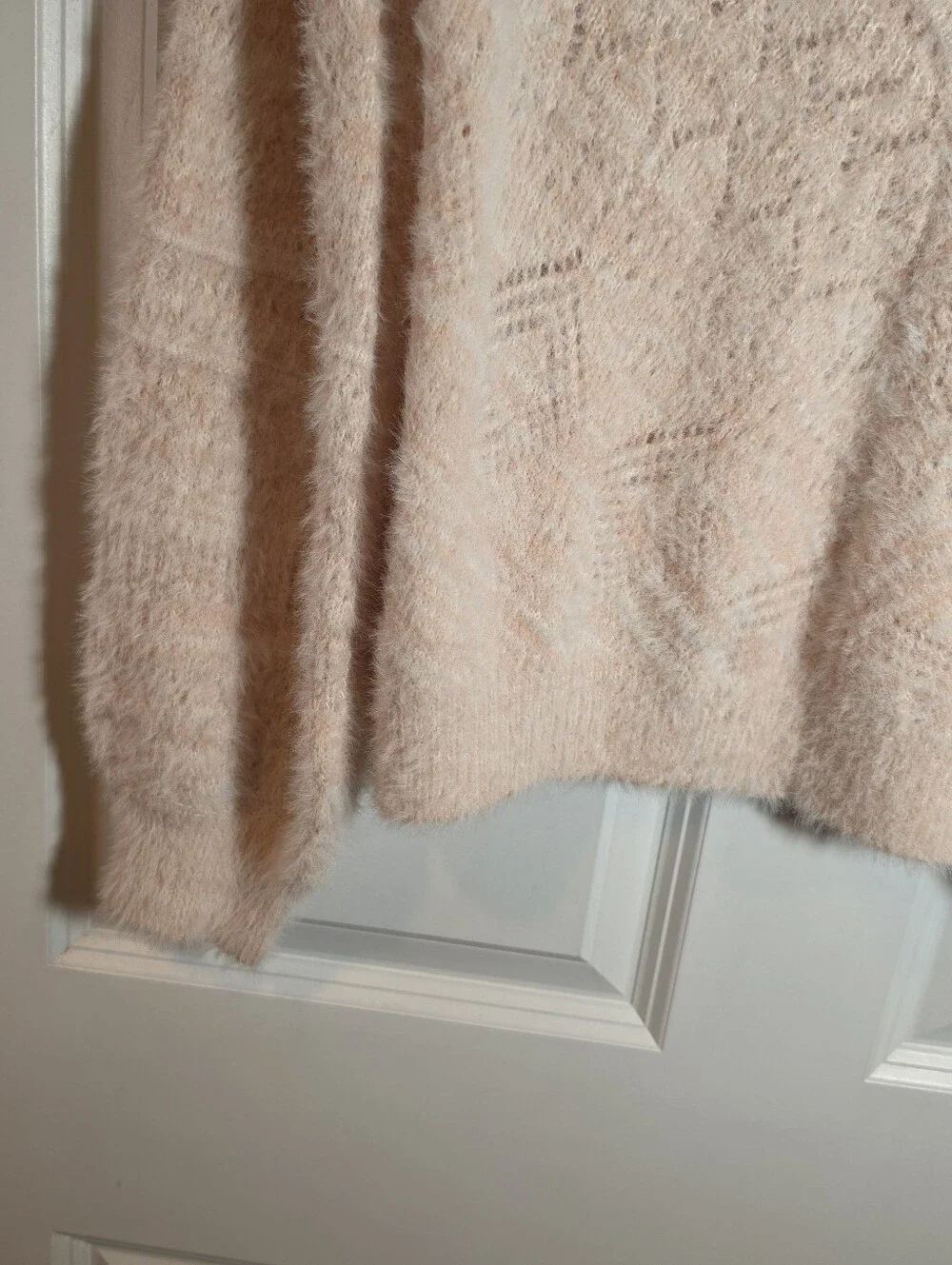 Lauren Conrad Light Pink Fuzzy Knit Womens Sweater M